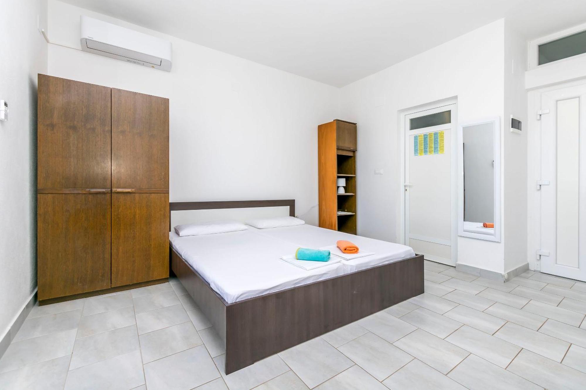 פרימוסטן Apartments Barica מראה חיצוני תמונה